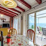 Prigradice With Sea View 402 Semesterbostad *