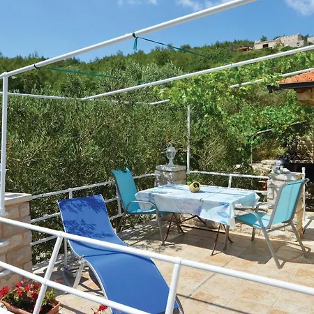 Feriehus Prigradice With Sea View 402 *