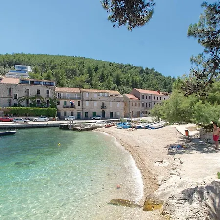 Prigradice With Sea View 402 Feriehus *