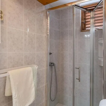 Prigradice With Sea View 402