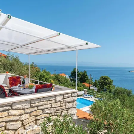 Amazing In Prigradice With Wifi Tatil Evi *