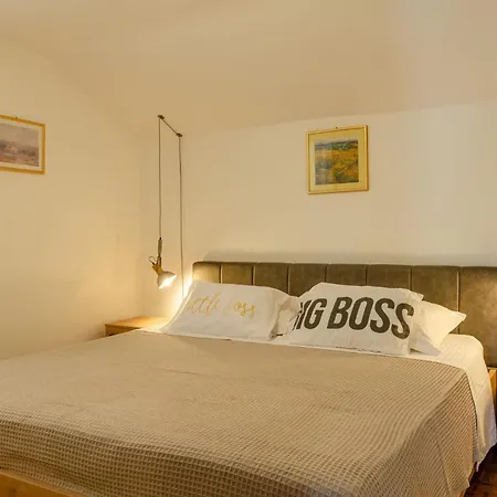 Prigradice With Sea View 402 Σπίτι διακοπών *